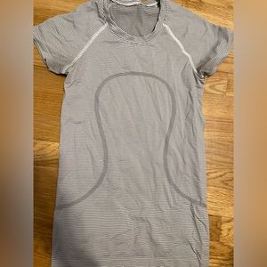 Lululemon Swiftly Tech Short-Sleeve Shirt 2.0 Black and White Stripe